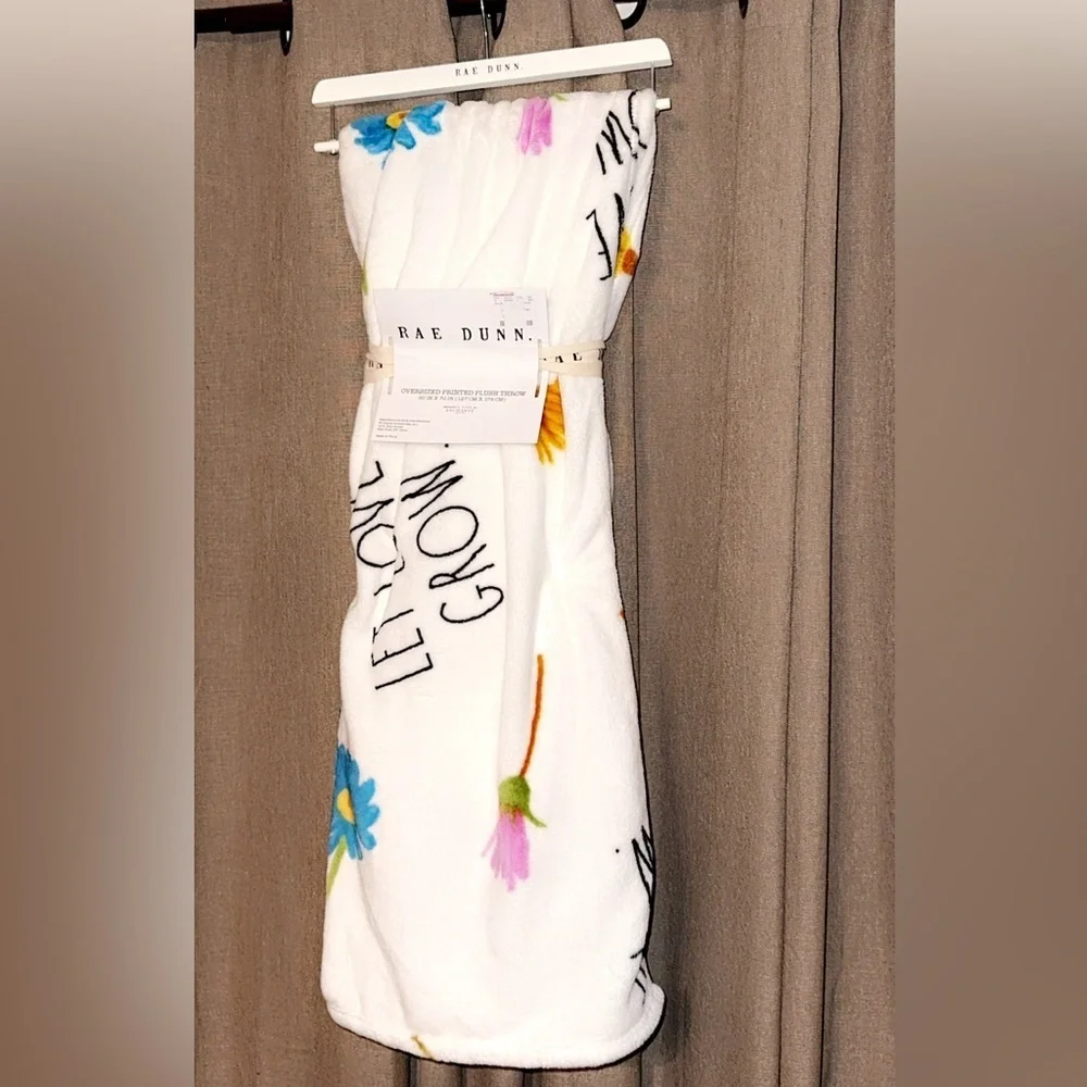 NWT Rae Dunn Floral “LET IT GROW” Spring Oversized Plush Throw Blanket 50x70